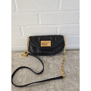 Marc Jacobs Classic Q Karlie Genuine Pebbled Leather Chain Crossbody Purse Bag